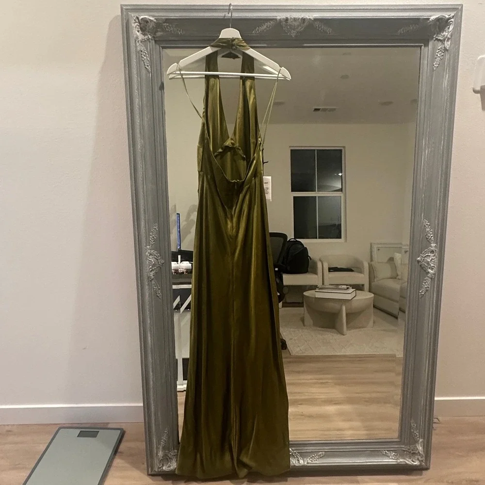 Reformation Daniela Silk Halter Maxi Dress in Pear Satin Evening Gown 6 - Picture 8 of 16